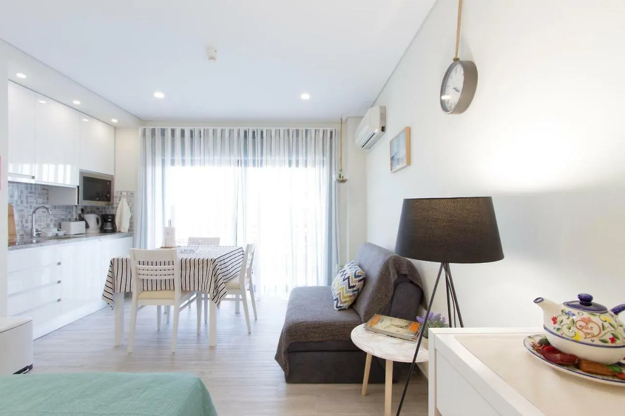 Oceanview Vau Studio Apartment Portimao 0*,  Portugal